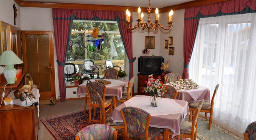 Fruehstueckspension Haus Golker Seeboden Extérieur photo